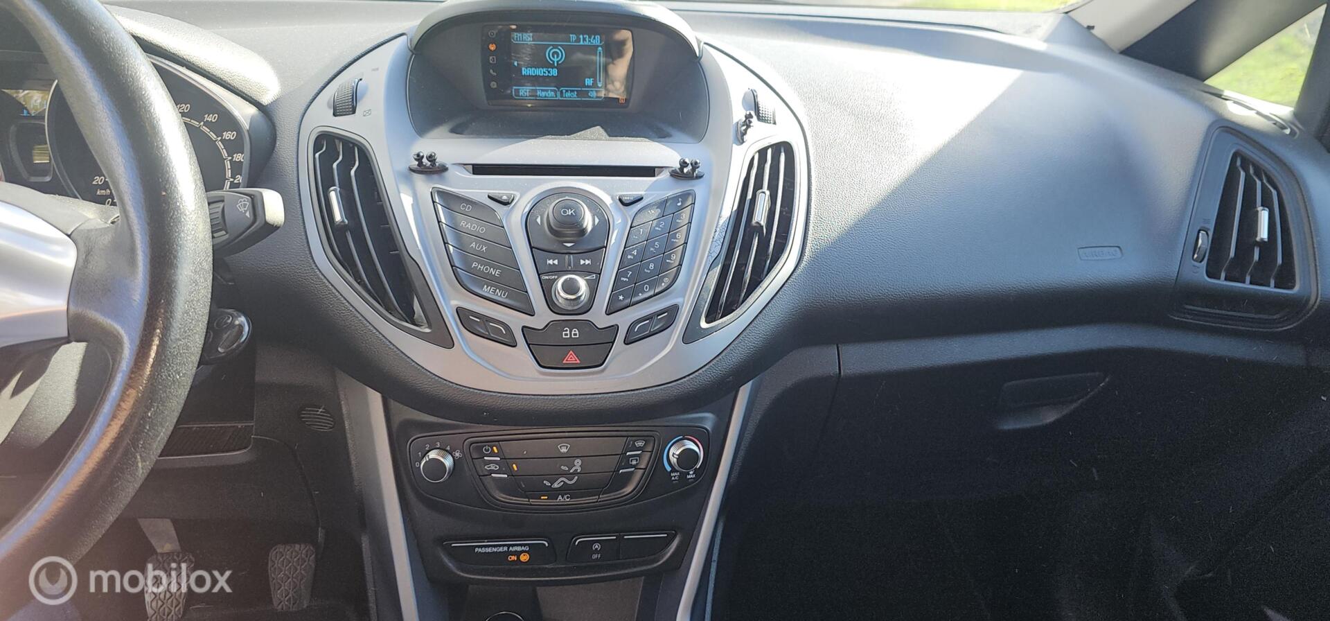 Foto van Ford B-max