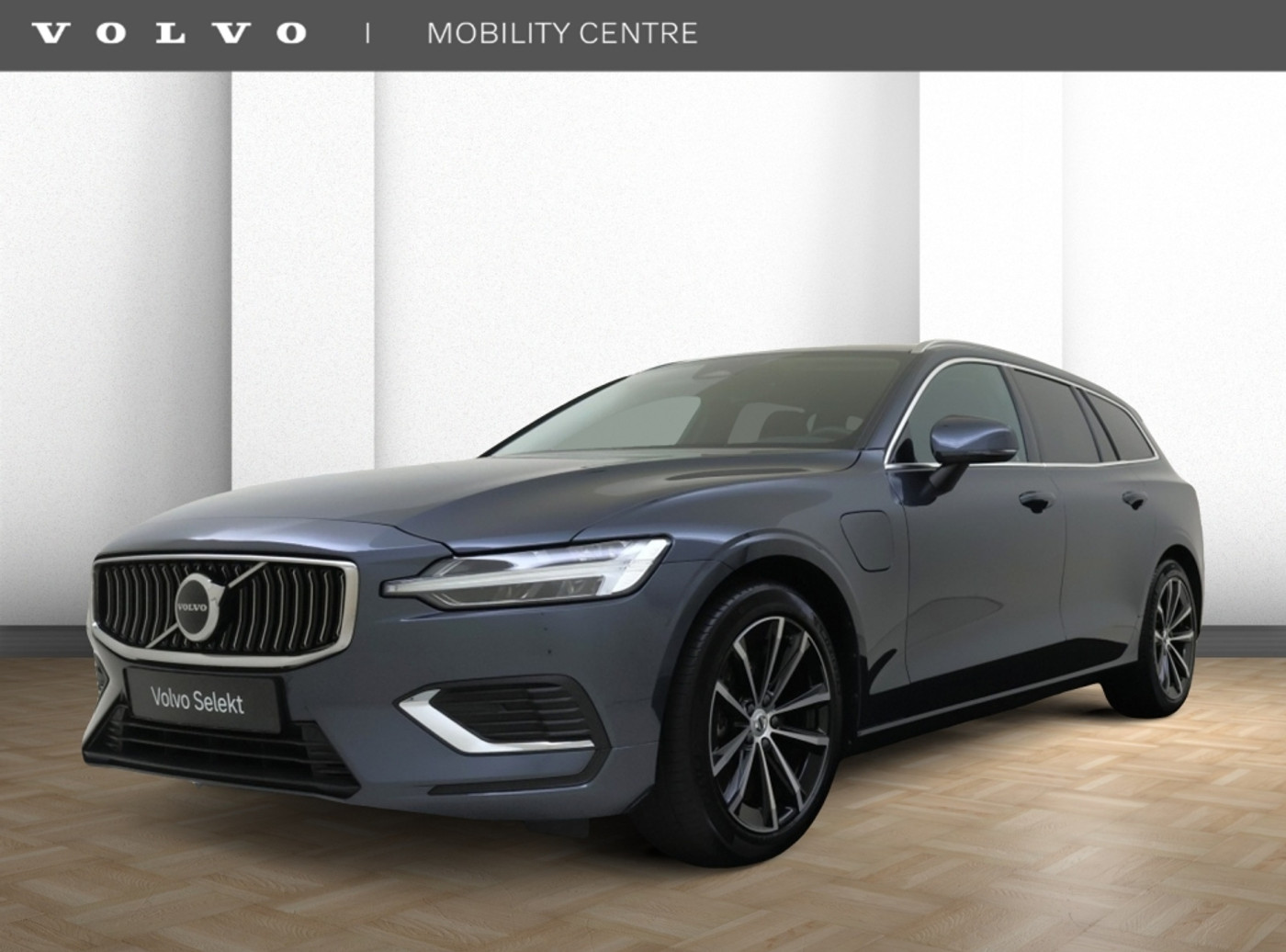 Volvo V60 T6 AWD Essential Bright | Driver Assist | Climate Pack | 2025 - voorkant