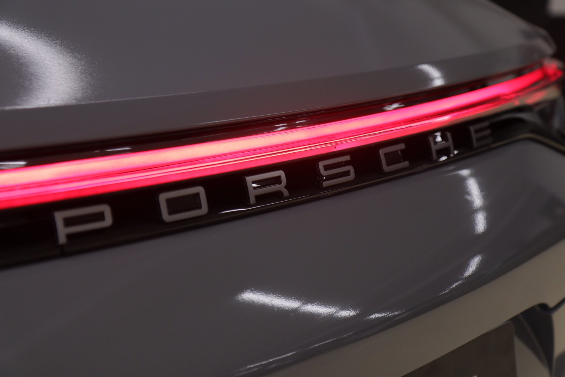 Foto van Porsche Panamera 4 E-hybrid