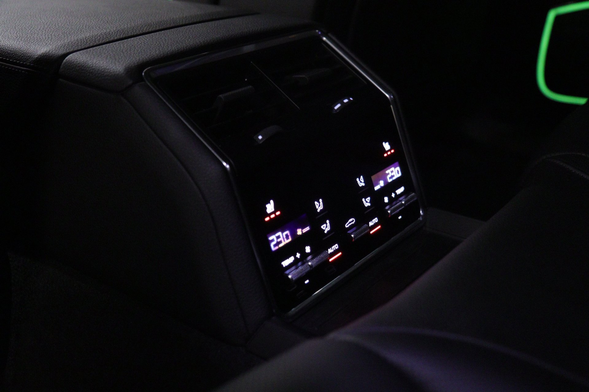 Foto van Porsche Panamera 4 E-hybrid