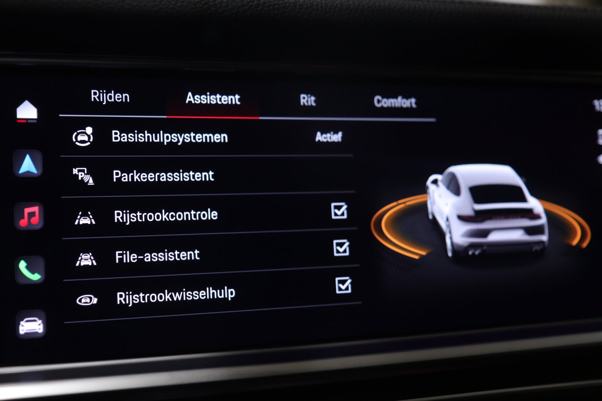 Foto van Porsche Panamera 4 E-hybrid