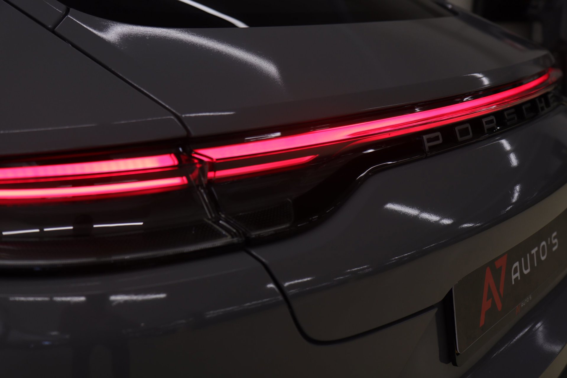 Foto van Porsche Panamera 4 E-hybrid