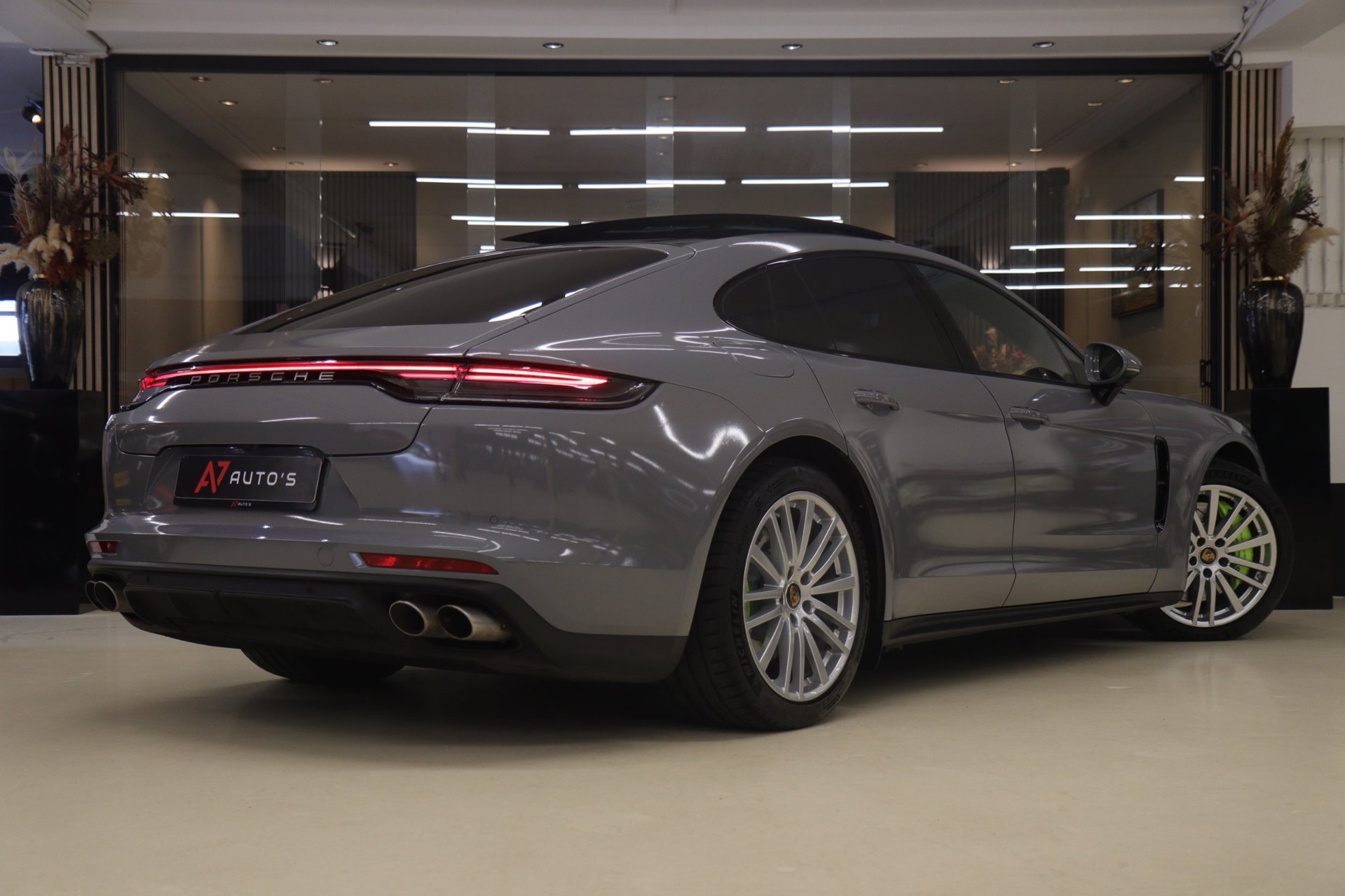Foto van Porsche Panamera 4 E-hybrid