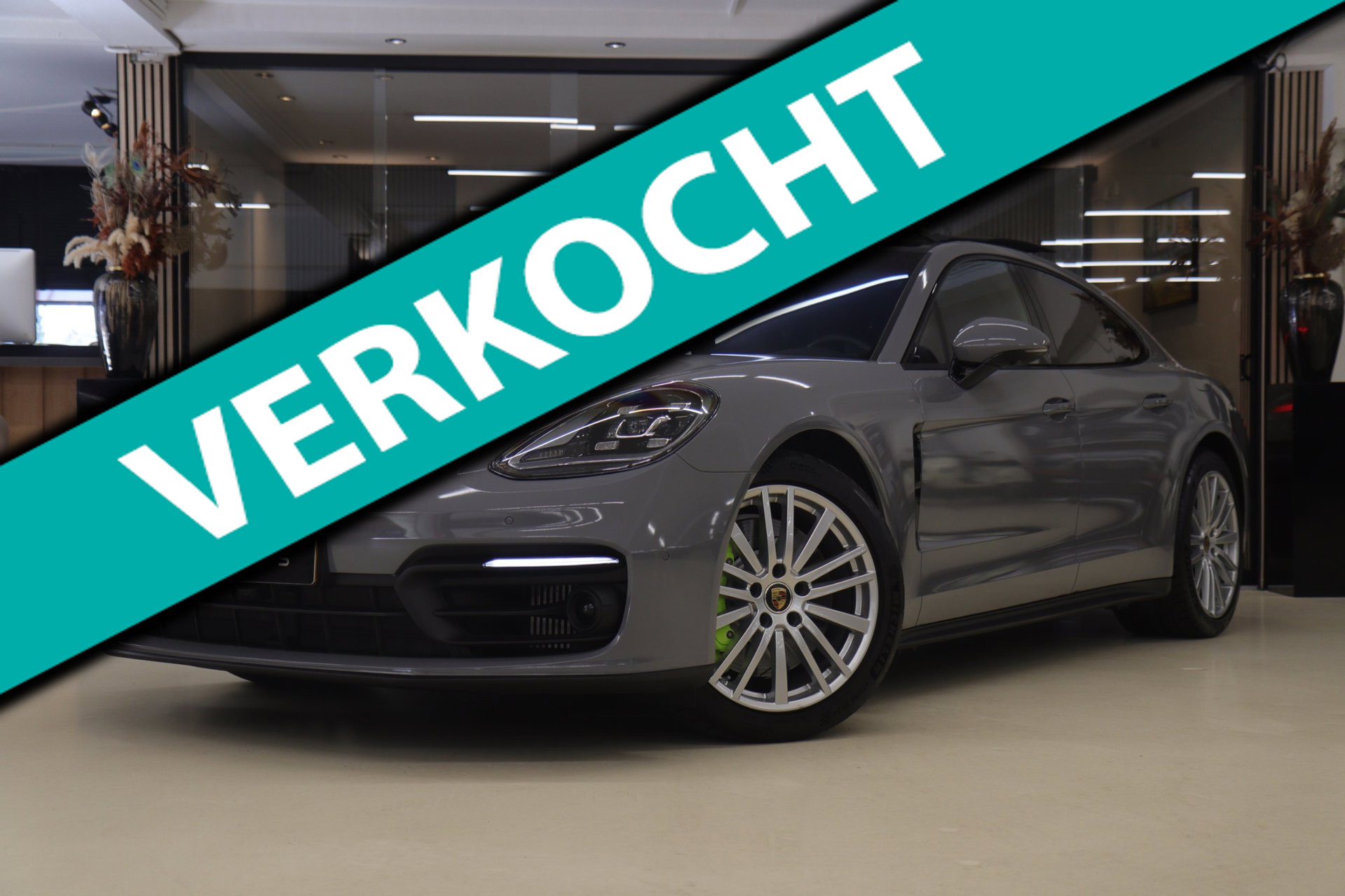 Porsche Panamera 4 E-hybrid 2.9 4 E-Hybrid Platinum Edition Sport Chrono/Sport Design/Pano/Vol 2023 - voorkant