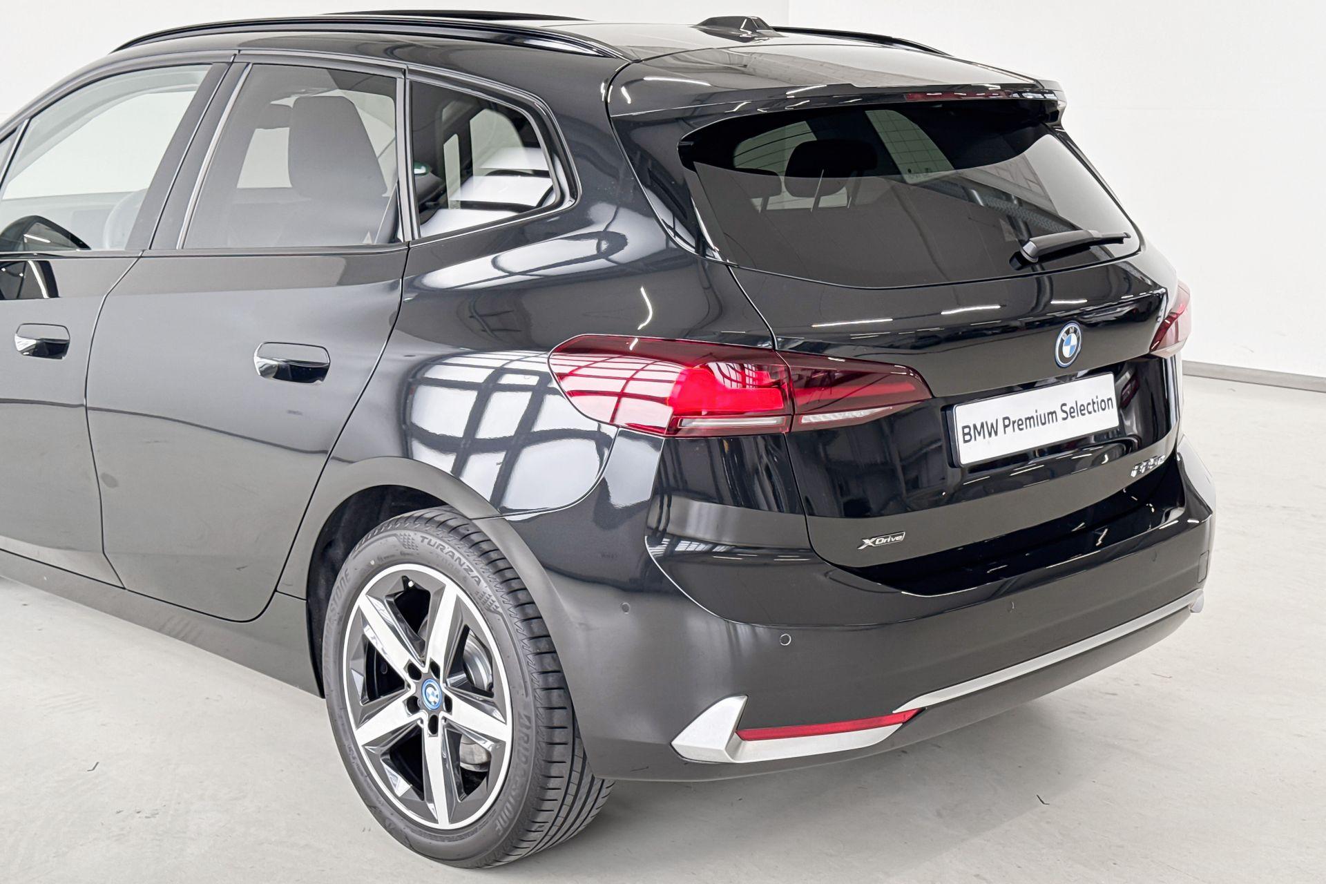 Foto van BMW 225e xDrive Active Tourer