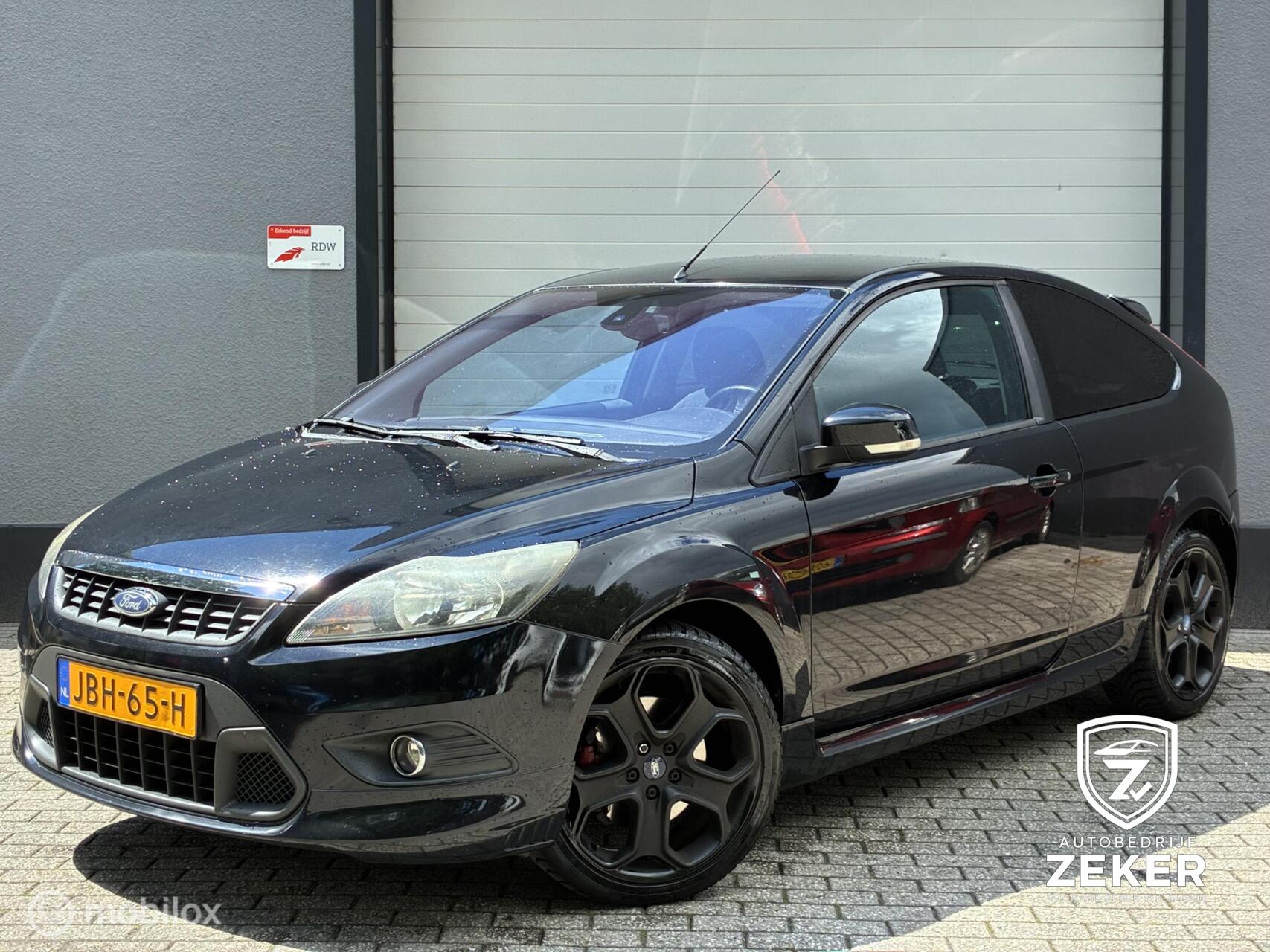 Ford Focus 2.0 Titanium airco/cruise control/stoelverwarming 2008 - voorkant