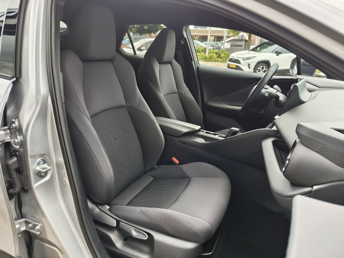 Foto van Toyota Toyota C-hr