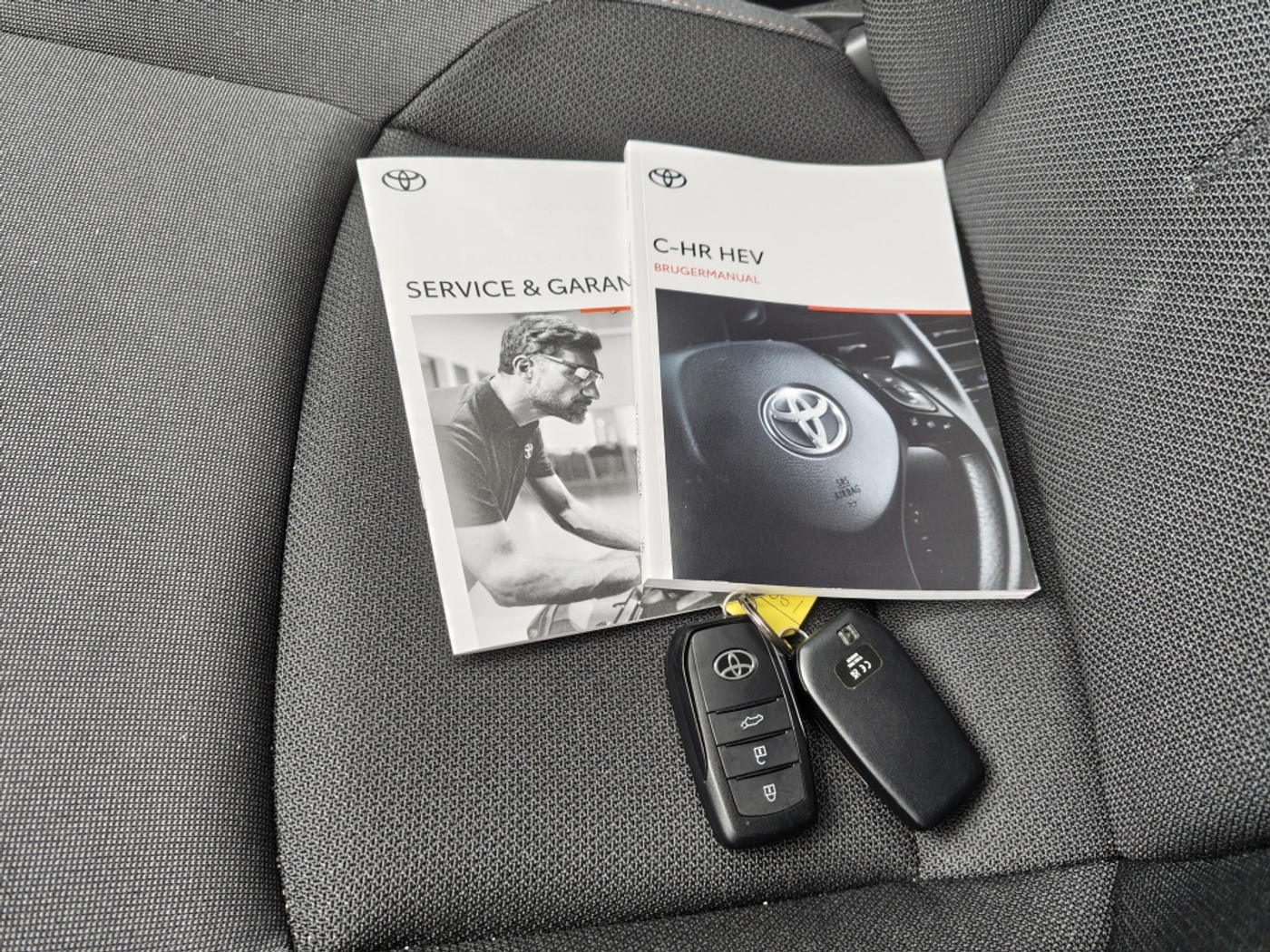 Foto van Toyota Toyota C-hr
