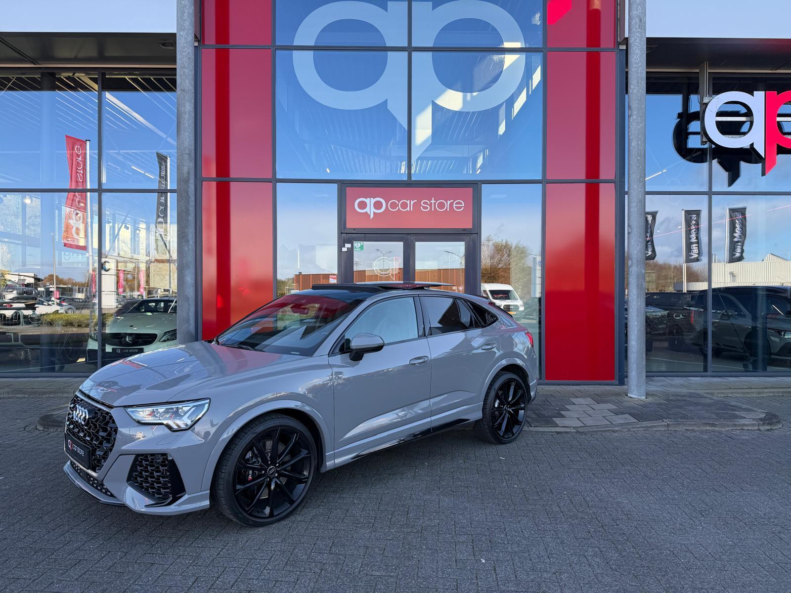 Audi RS Q3 Sportback RS Panorama Full spec 2023 - voorkant