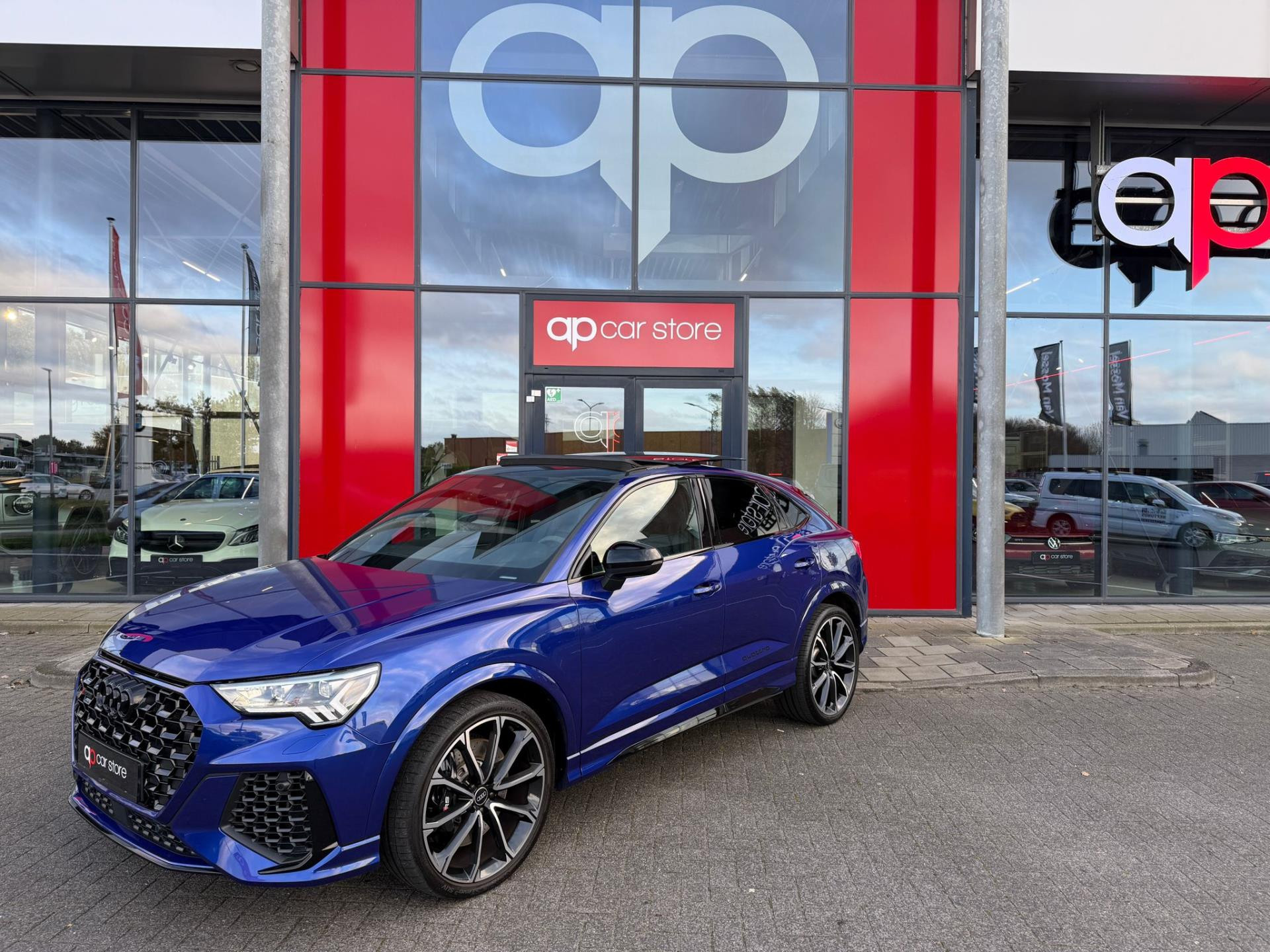 Audi RS Q3 Sportback TFSI RS / Panorama/ Full spec 2022 - voorkant
