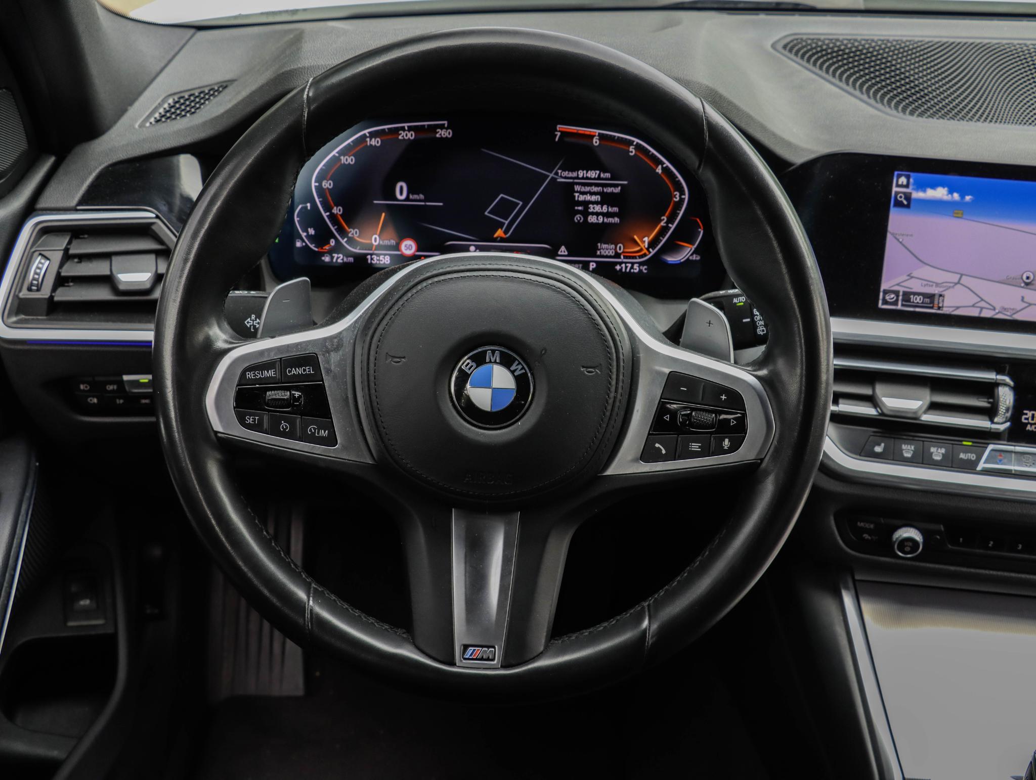 Foto van BMW 330i