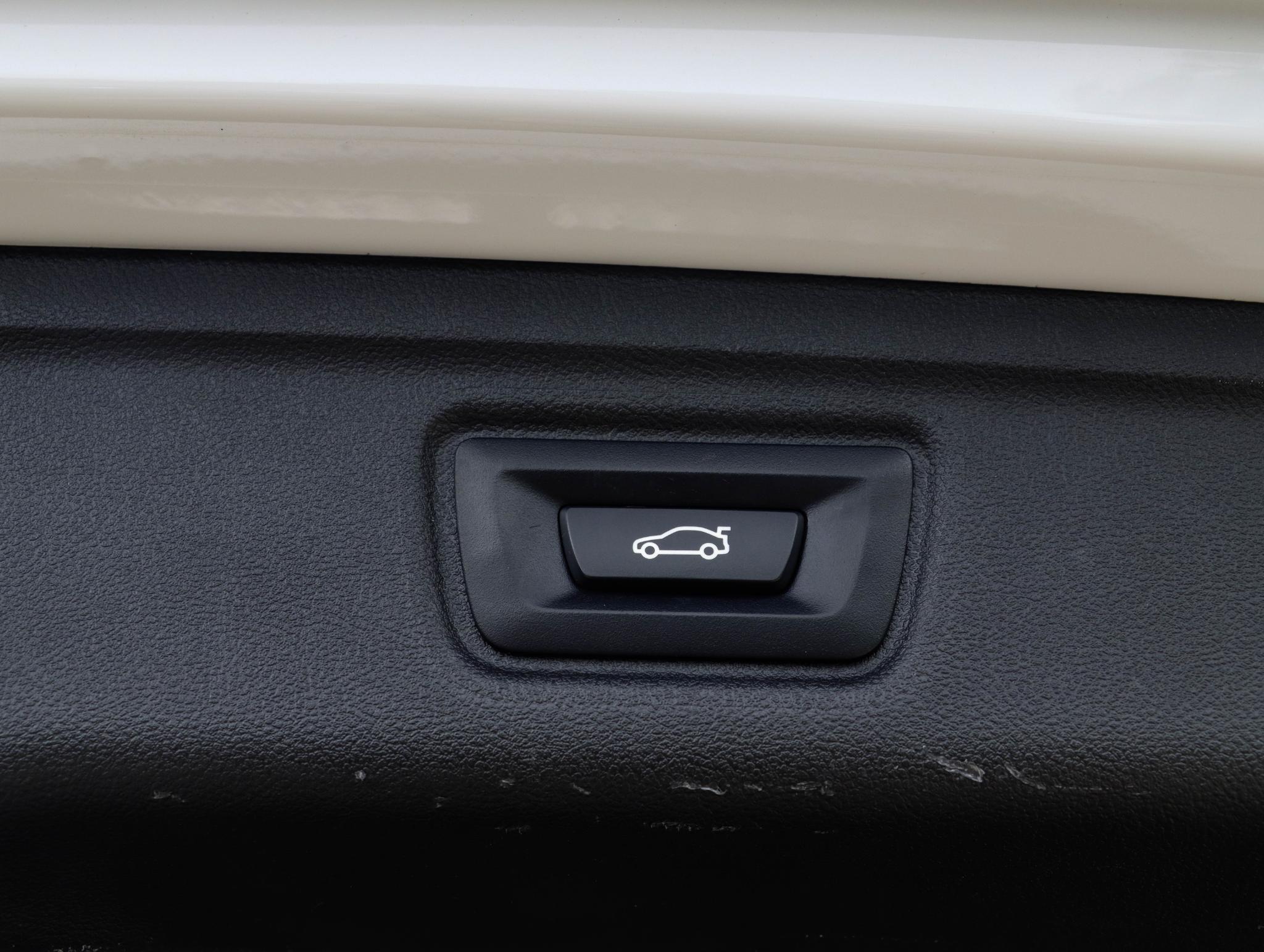 Foto van BMW 330i