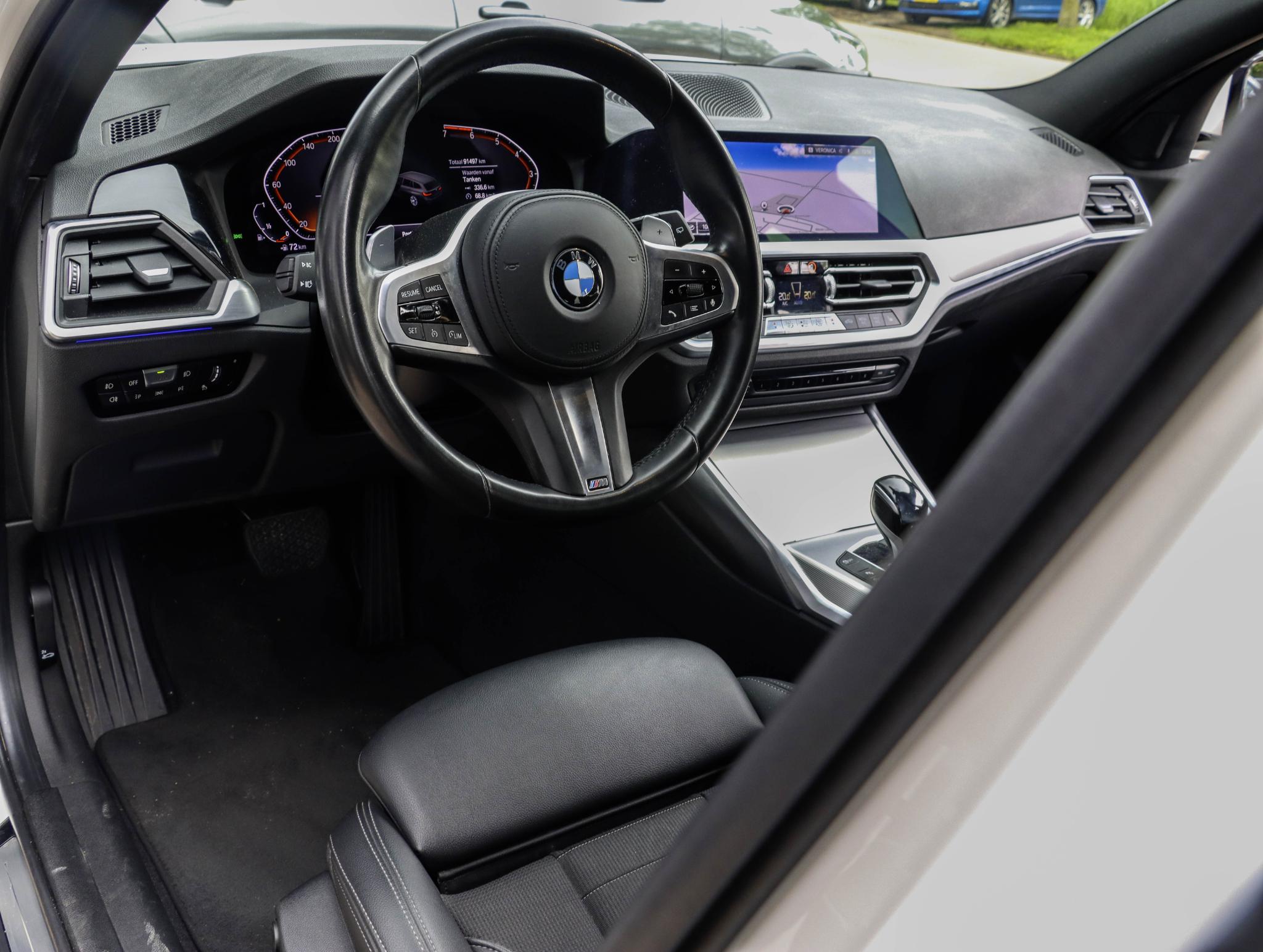 Foto van BMW 330i