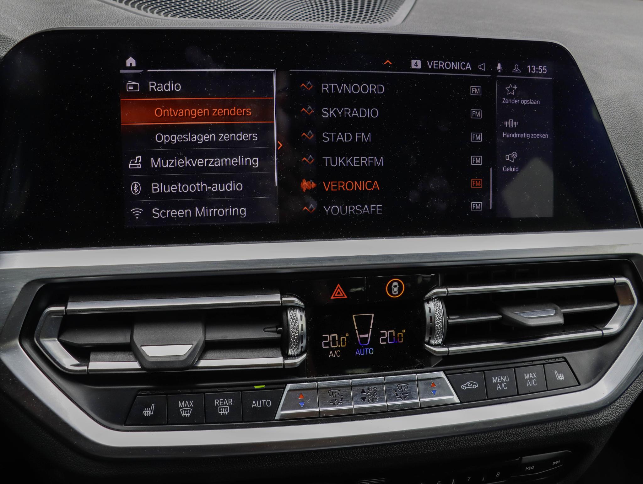 Foto van BMW 330i