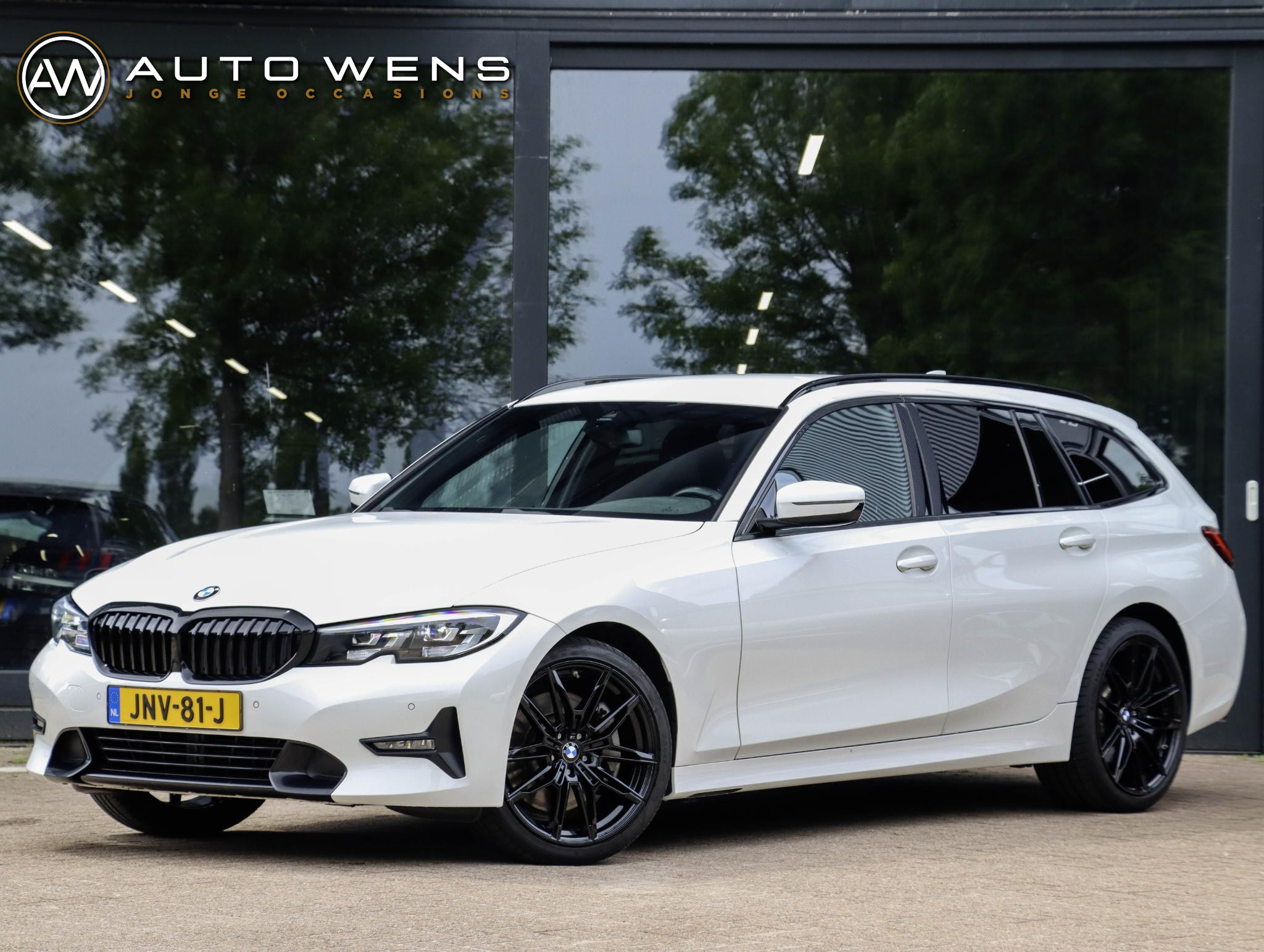 BMW 330i 330i M Sport High Executive 2020 - voorkant