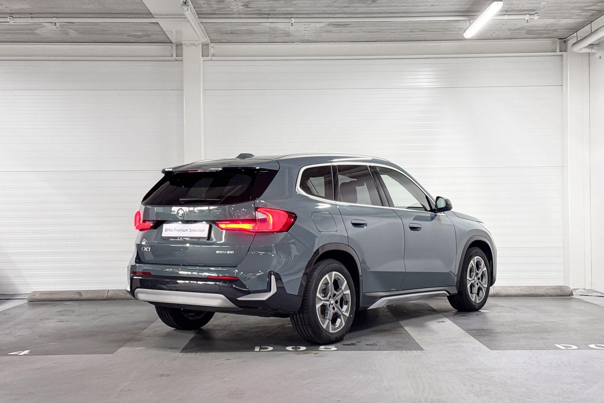 Foto van BMW Ix1 Edrive20
