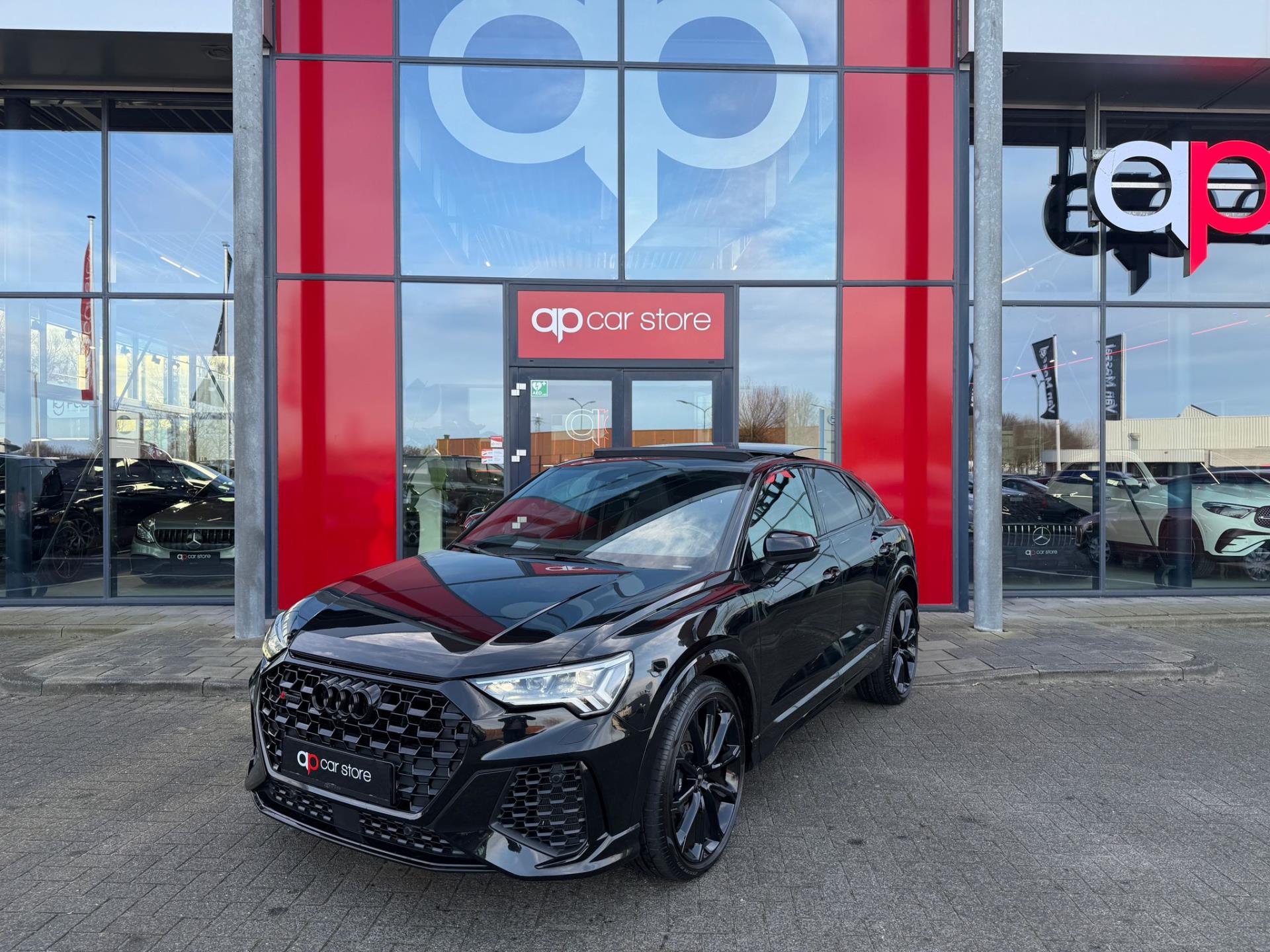 Audi RS Q3 Sportback TFSI Panorama / Led / Lane assist 2021 - voorkant