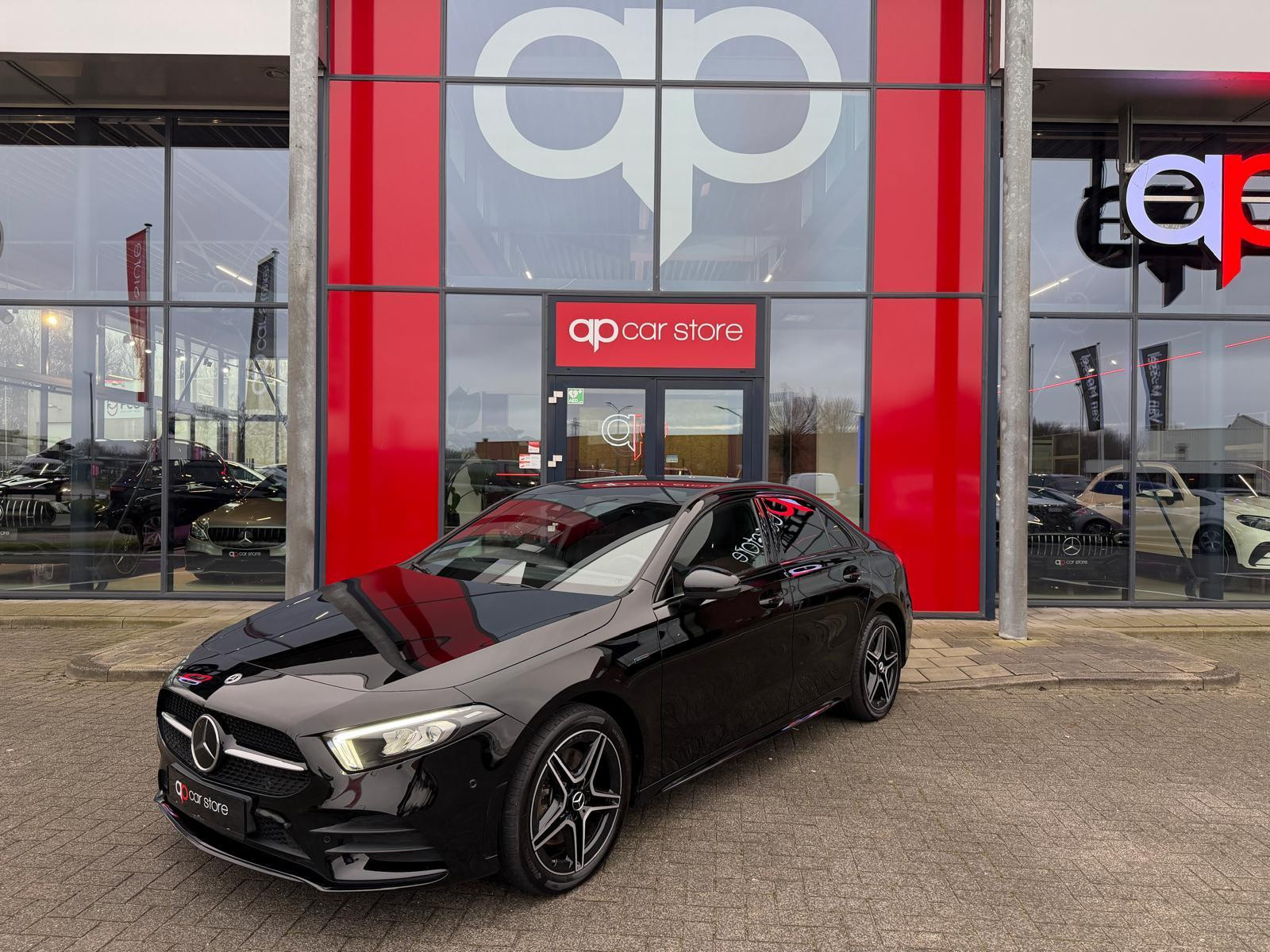 Mercedes-Benz A 250 E 250 e Business Solution AMG Limited 2020 - voorkant