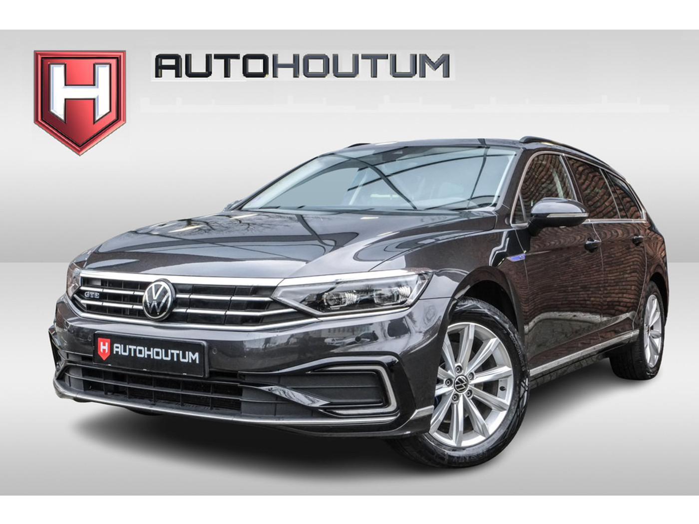 Volkswagen Passat Variant 1.4 TSI PHEV GTE, SOH 97%, Achteruitrijcamera 2023 - voorkant