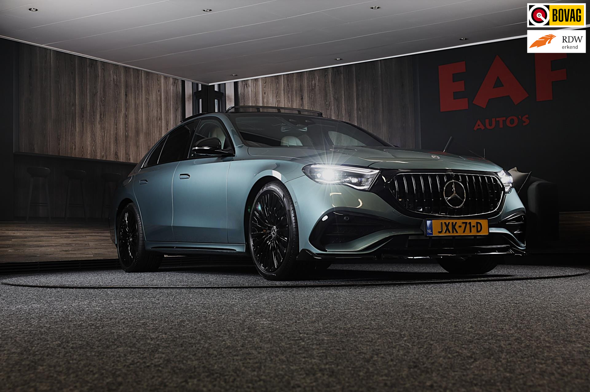 Mercedes-Benz E 300 E 300 e AMG 53 Look / HYPERSCREEN / Massage / Burmester 4D / Head Up / 360 Camera / Acc / Open Pano / 20 Inch 2023 - voorkant