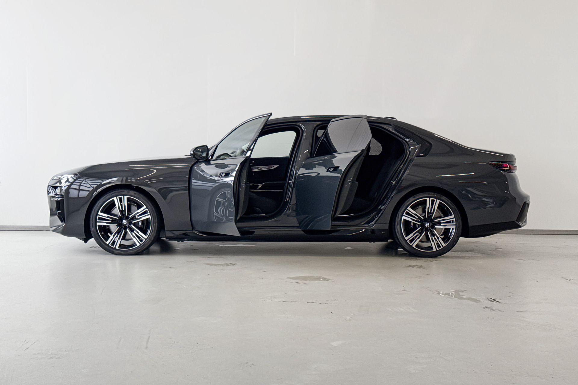 Foto van BMW I7 Edrive50