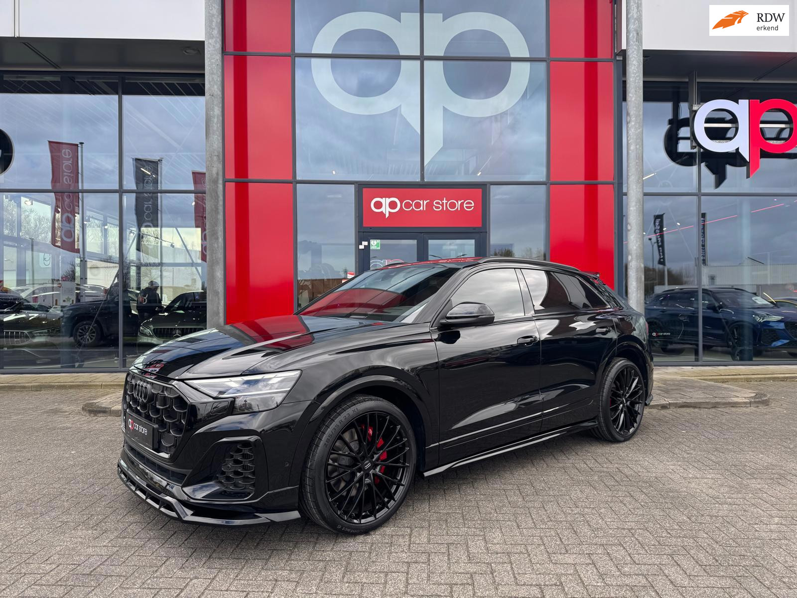 Audi Q8 60 TFSI E 60 TFSI e quattro Pro Line S Competition | RS-Seats | Panorama | Luchtvering | Softclose | BTW 2024 - voorkant