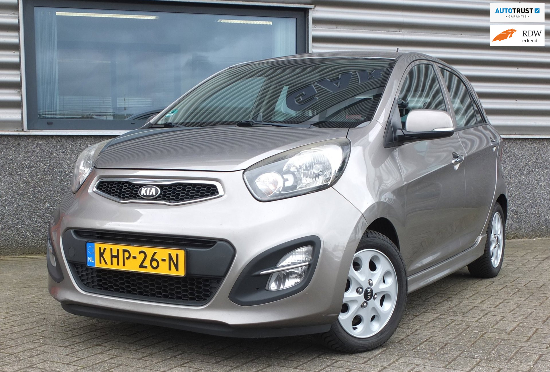 Kia Picanto 1.0 Comfort Pack | Nieuwe APK | Stoelverwarming | Climate Control | CarPlay 2013 - voorkant
