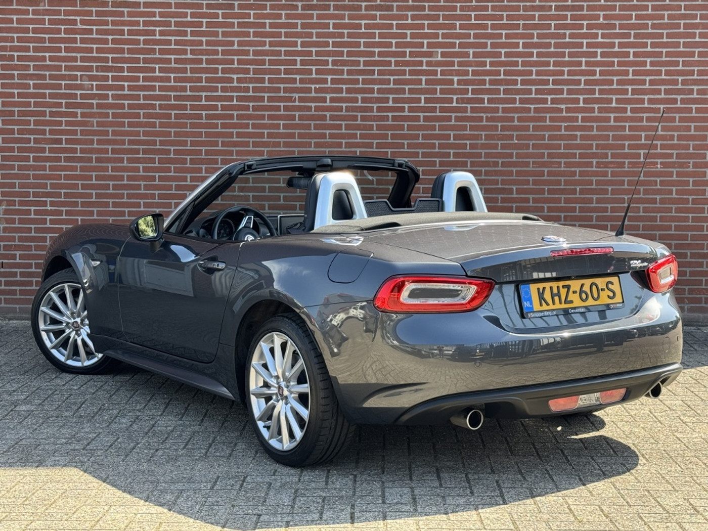 Foto van Fiat Fiat 124 Spider