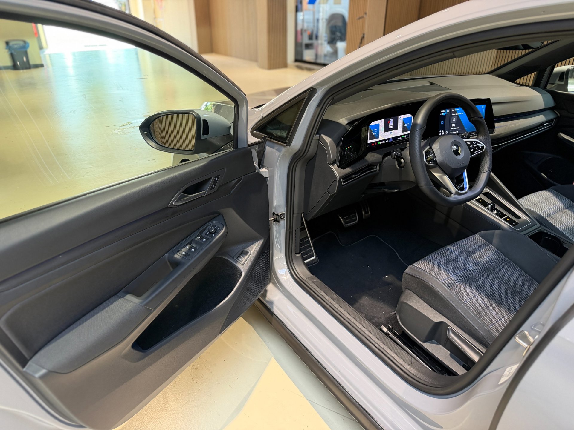Foto van Volkswagen Golf GTE