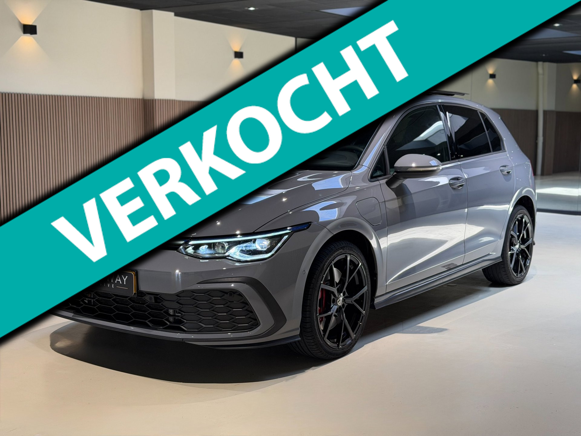 Volkswagen Golf GTE 1.4 eHybrid GTE|Pano|Keyless|Matrix|HUD|Sfeer| 2022 - voorkant