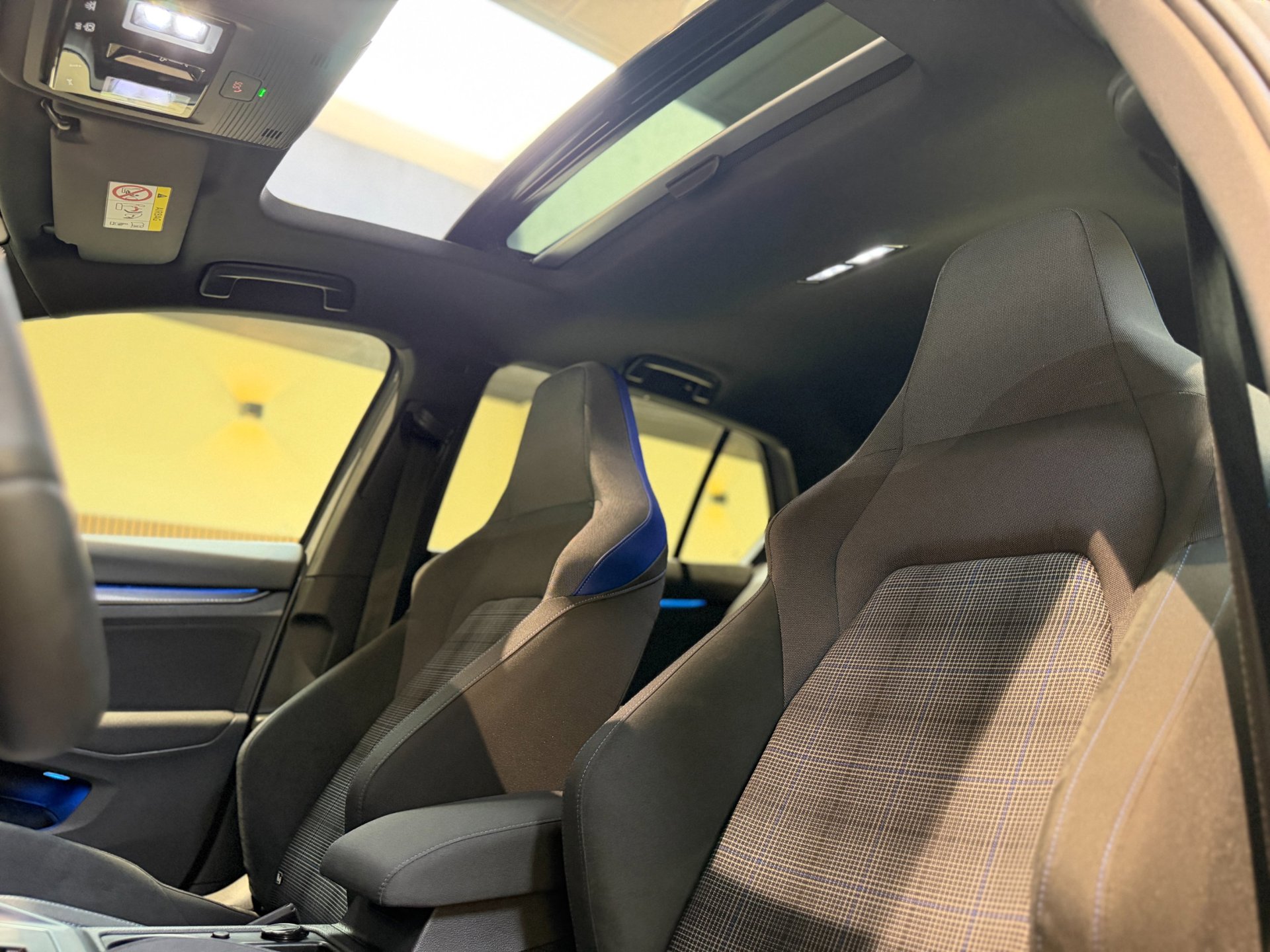 Foto van Volkswagen Golf GTE