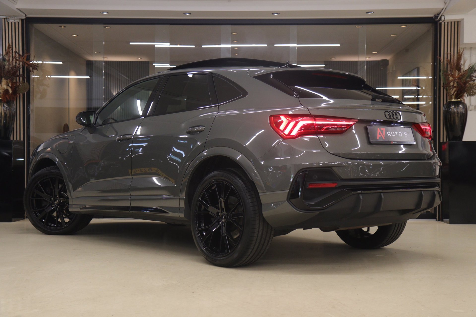 Foto van Audi Q3 Sportback E-tron