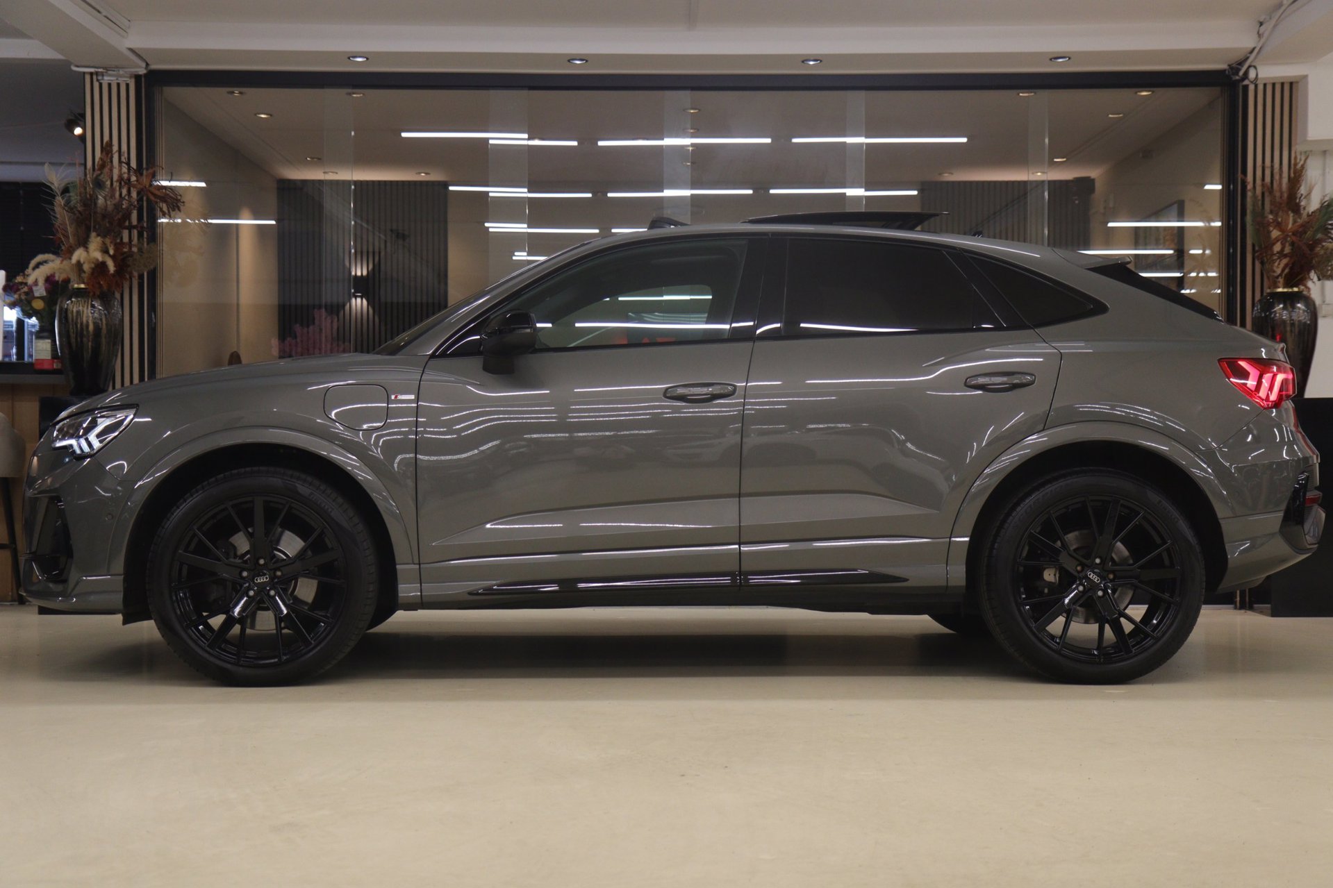 Foto van Audi Q3 Sportback E-tron
