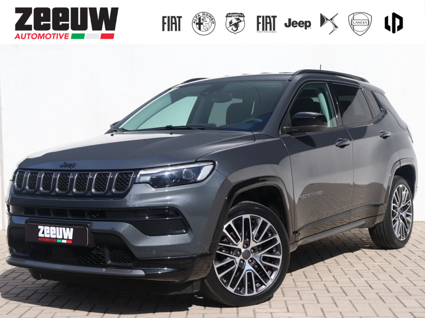 Jeep Compass 1.5T e-Hybrid 130 PK Summit | Leder | Winter | Camera | LED | 19 2025 - voorkant