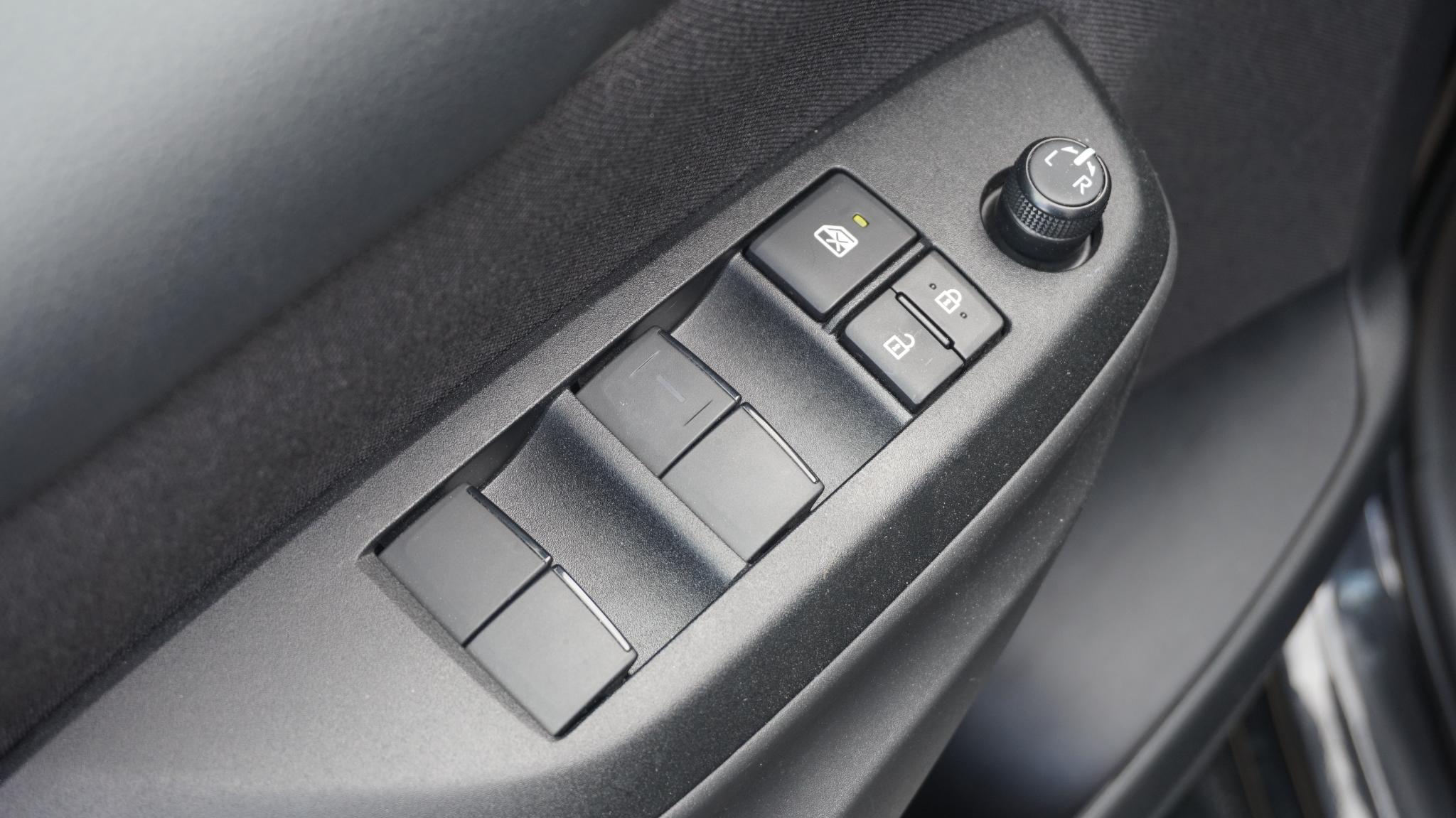Foto van Mazda 2 Hybrid