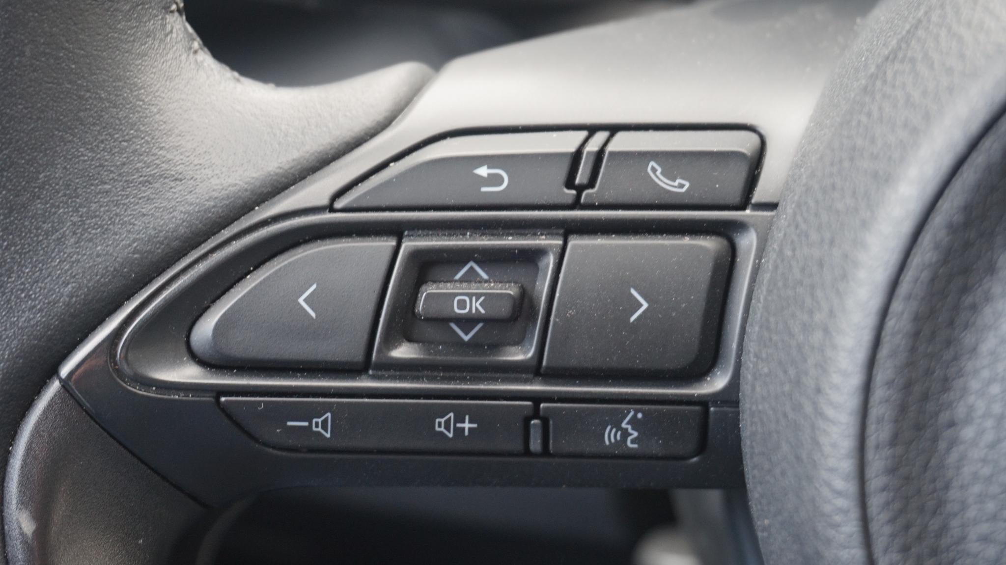 Foto van Mazda 2 Hybrid