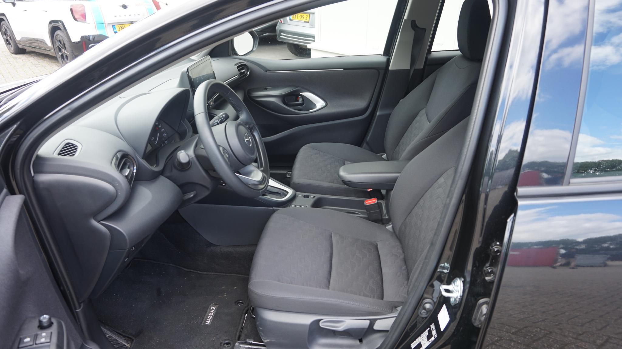 Foto van Mazda 2 Hybrid