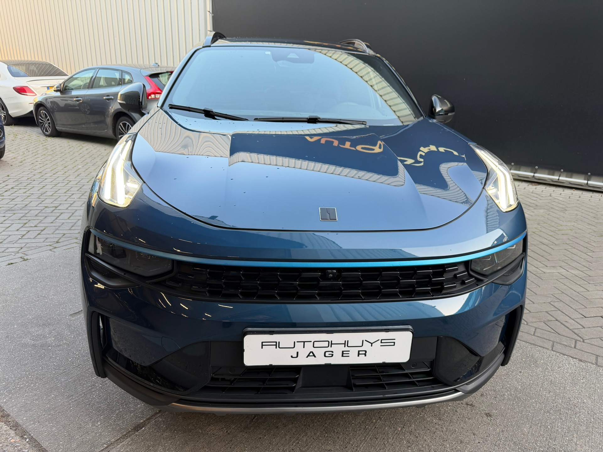 Foto van Lynk&co LYNK & Co 01