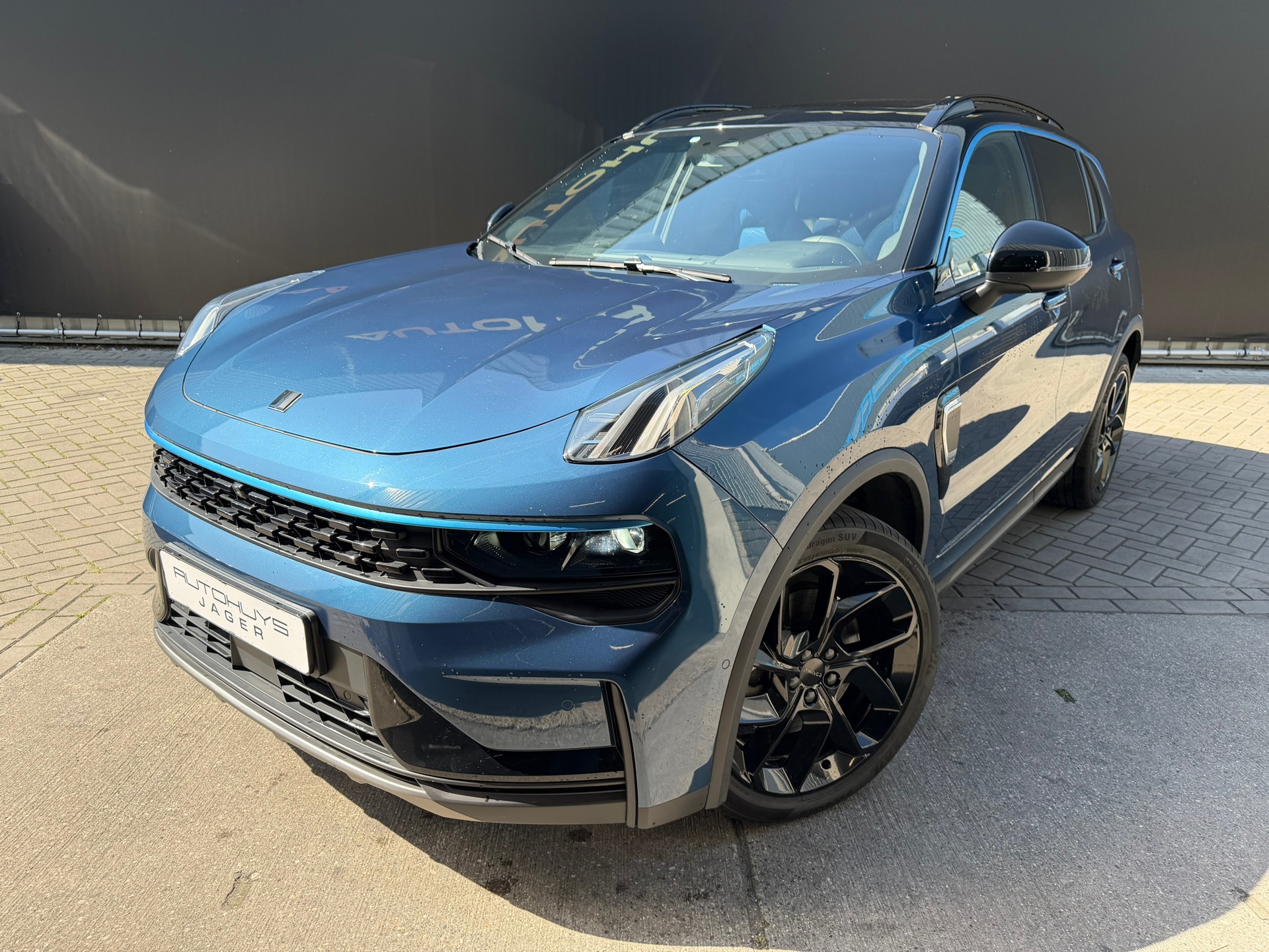 Foto van Lynk&co LYNK & Co 01