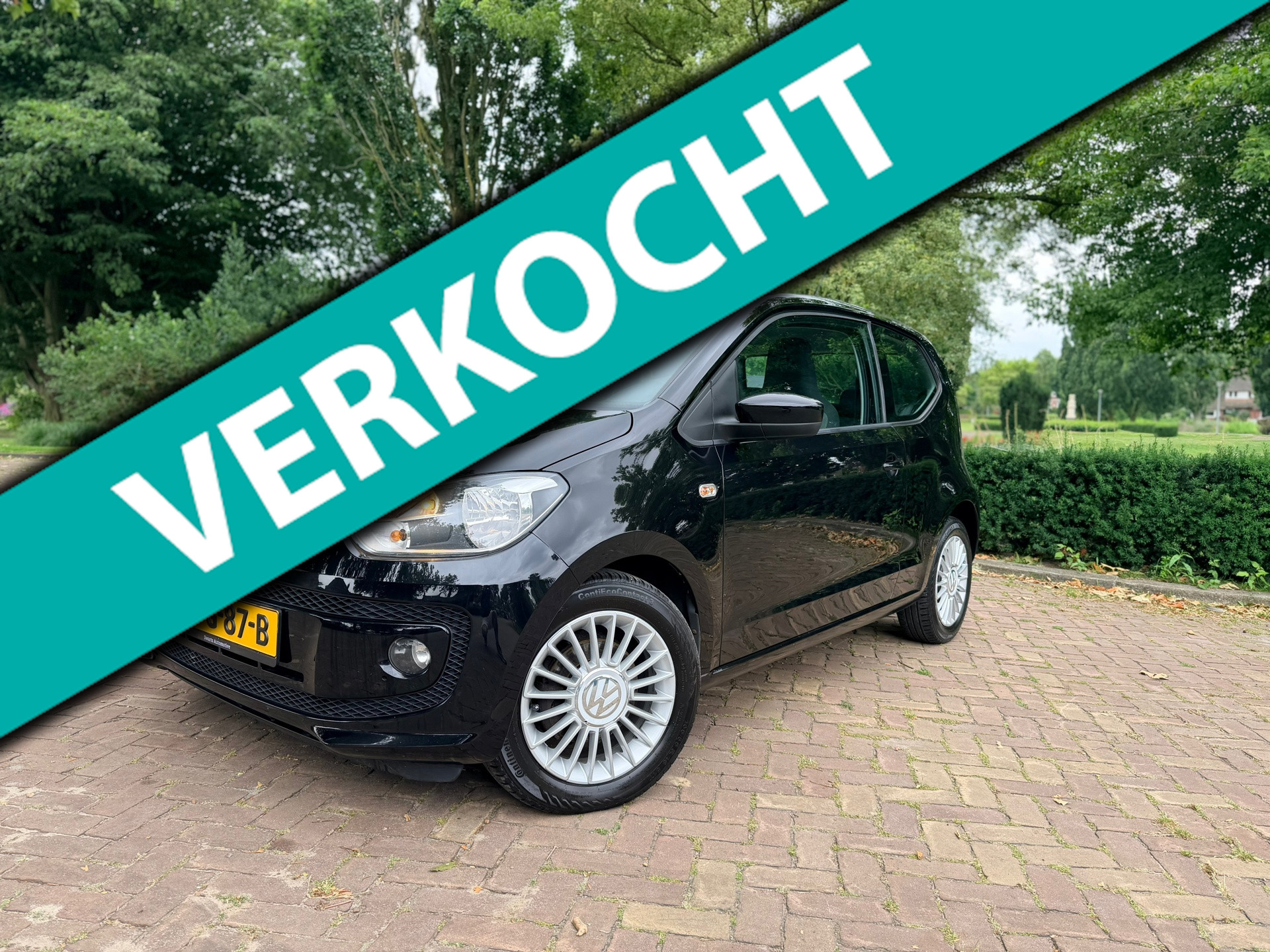 Volkswagen Up 1.0 high up! | Sportieve uitvoering | PDC | Airco | Luxe! 2011 - voorkant