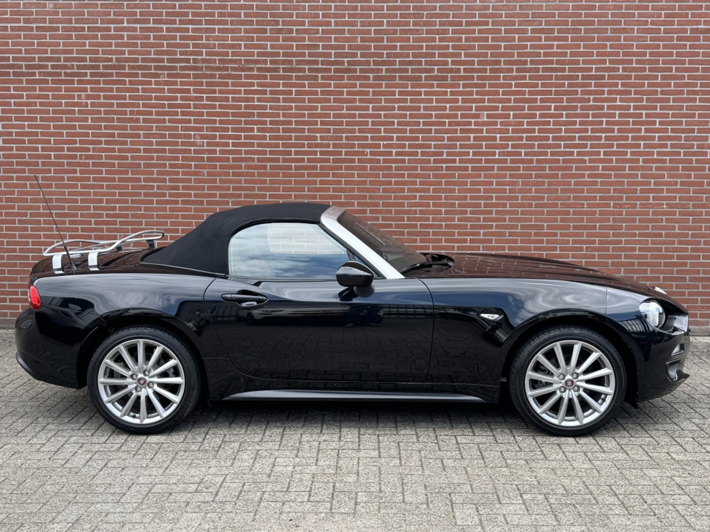 Foto van Fiat Fiat 124 Spider