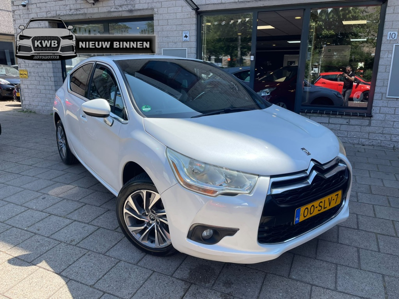 Citroen Ds4 1.6 VTi Airco Nw Apk Ketting VV 4Nw banden 2011 - voorkant