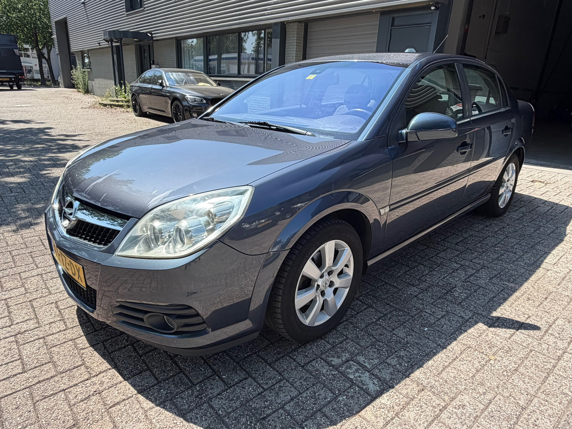 Opel Vectra 1.8-16V Cosmo 2007 - voorkant