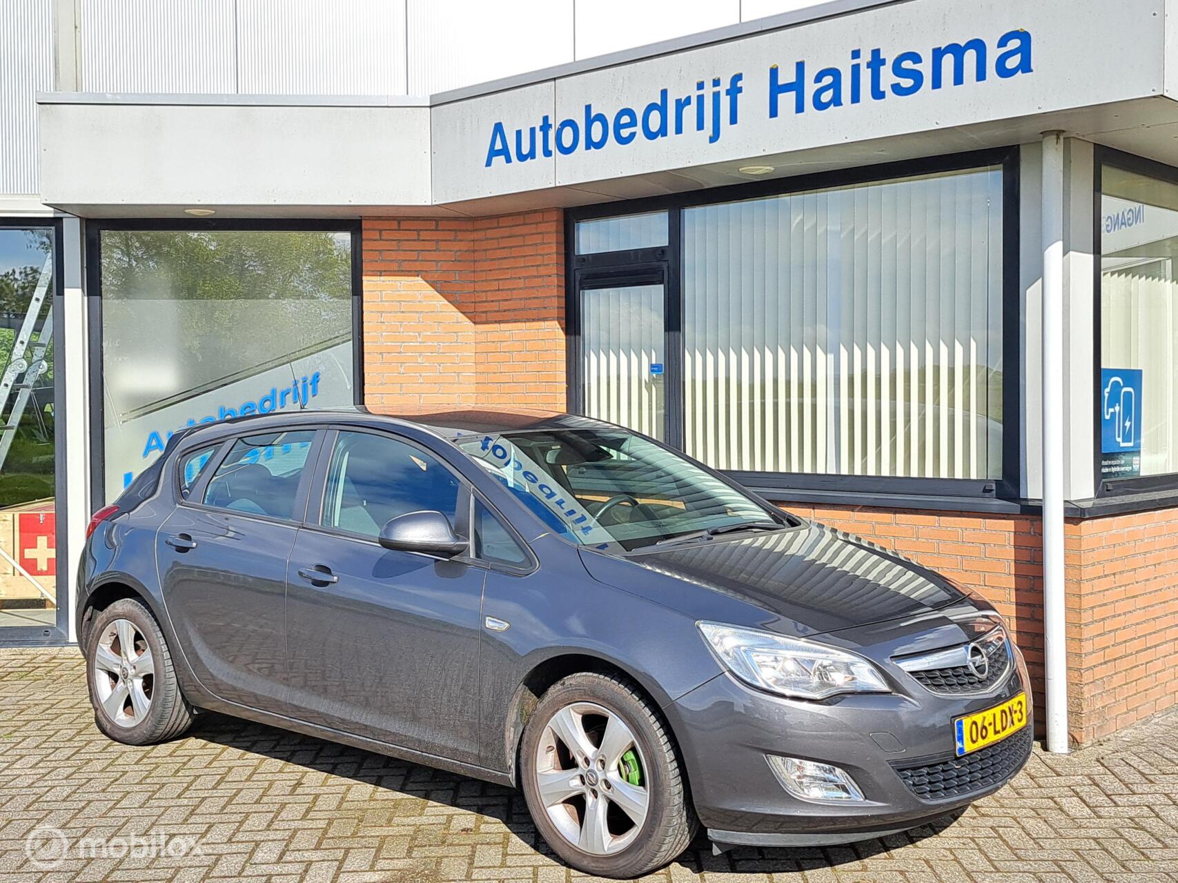 Opel Astra 1.4 Turbo Edition Airco | LMV | Tr.hk 2010 - voorkant