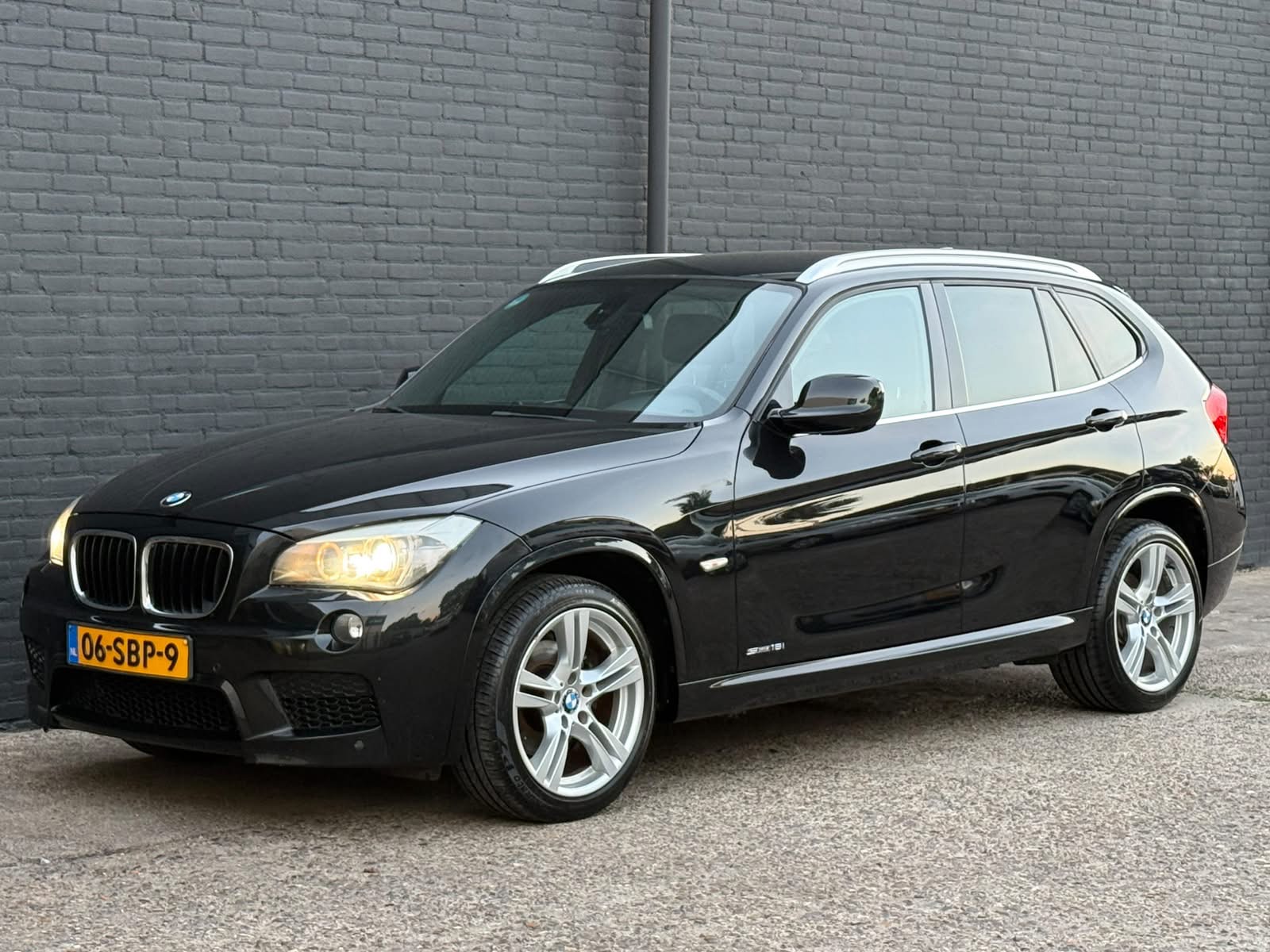 Foto van BMW X1 sDrive 18i