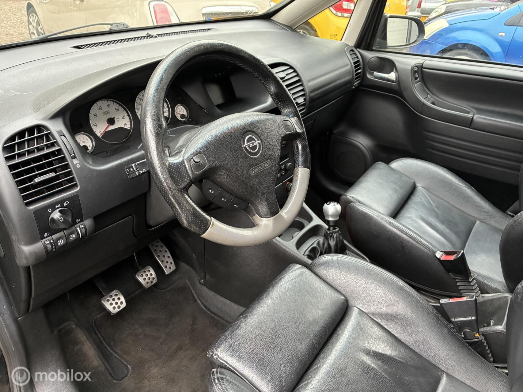 Foto van Opel Zafira