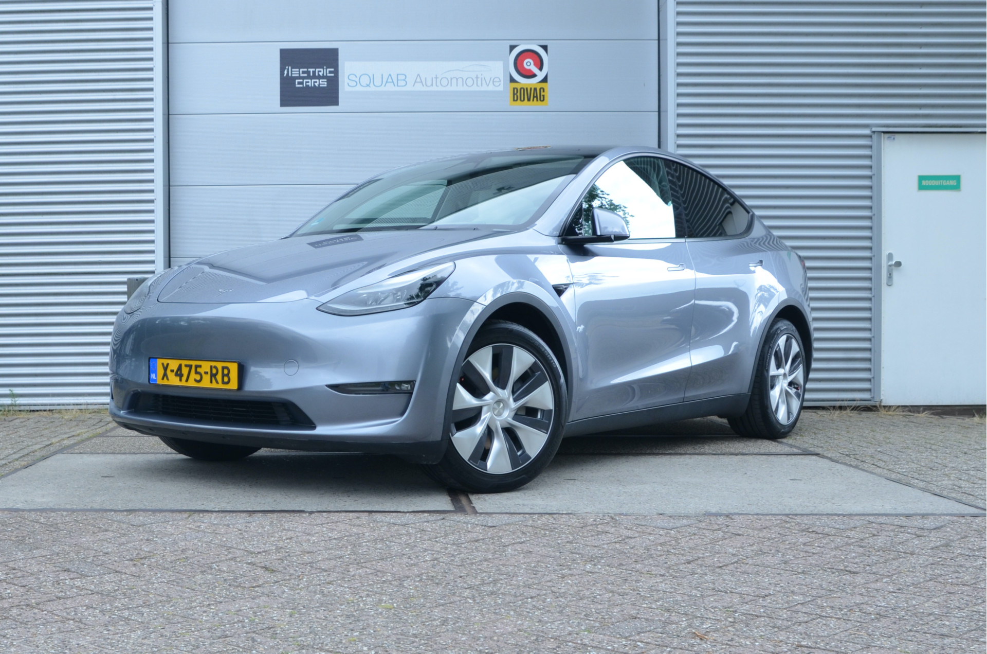 Tesla Model Y Long Range AWD 75 kWh 2024 - voorkant
