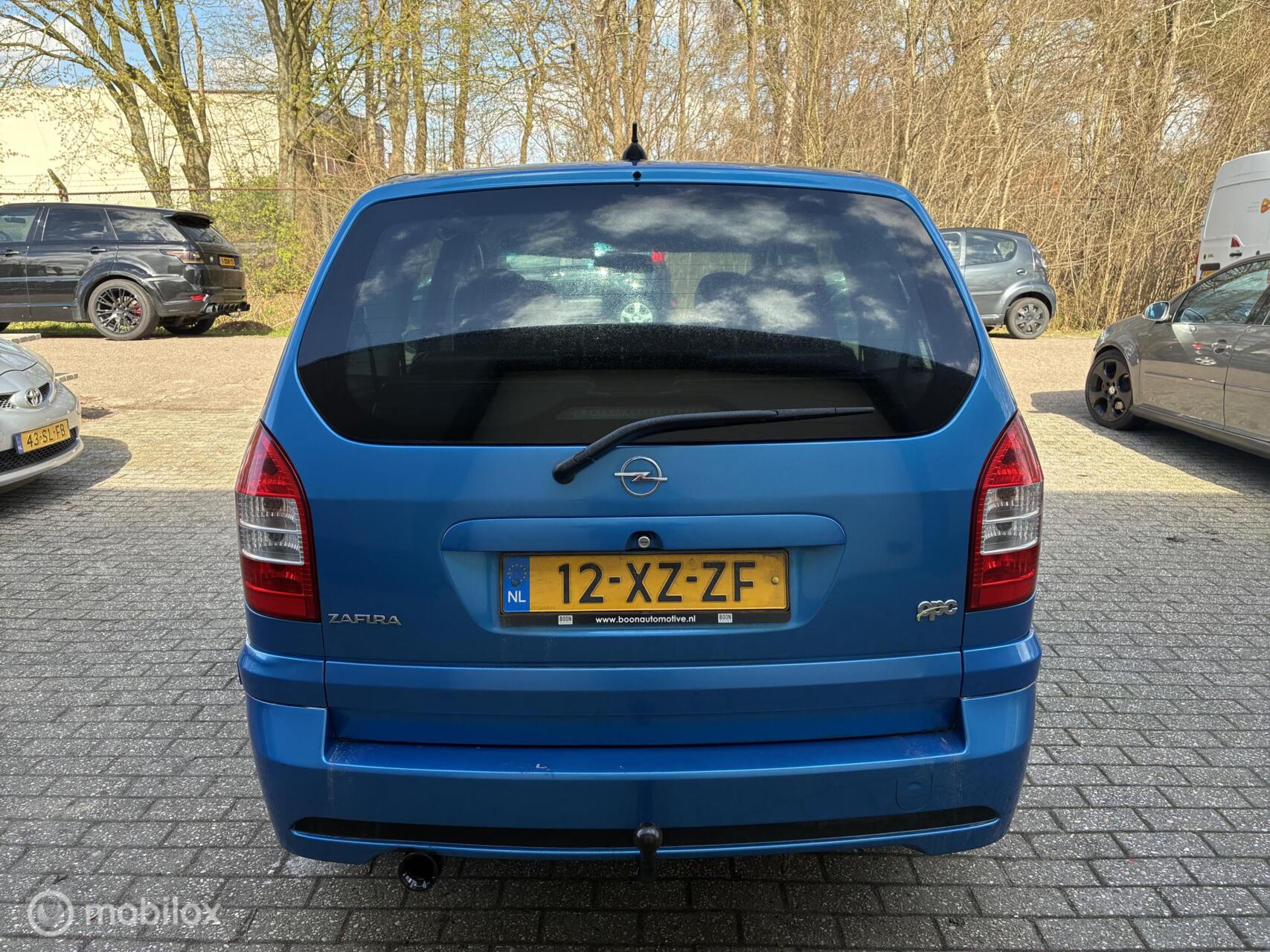 Foto van Opel Zafira-a