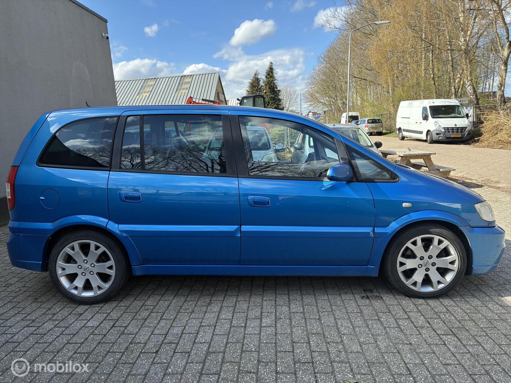 Foto van Opel Zafira-a