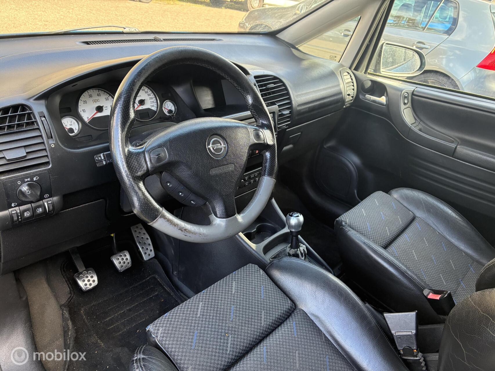 Foto van Opel Zafira-a
